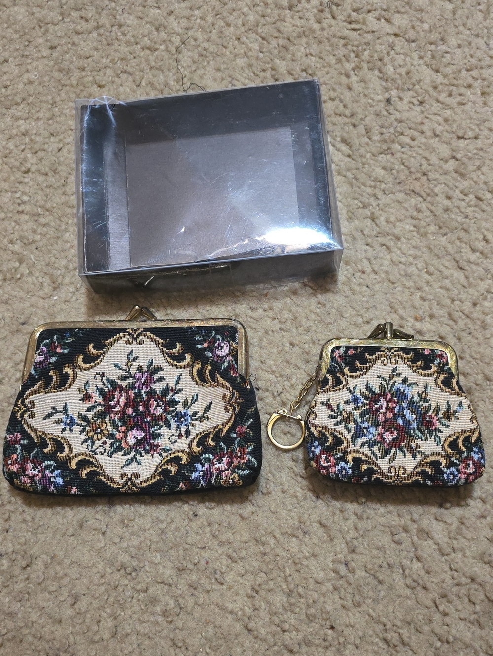Vintage Floral Tapestry Coin Purse and Wallet Set - Black & Cream